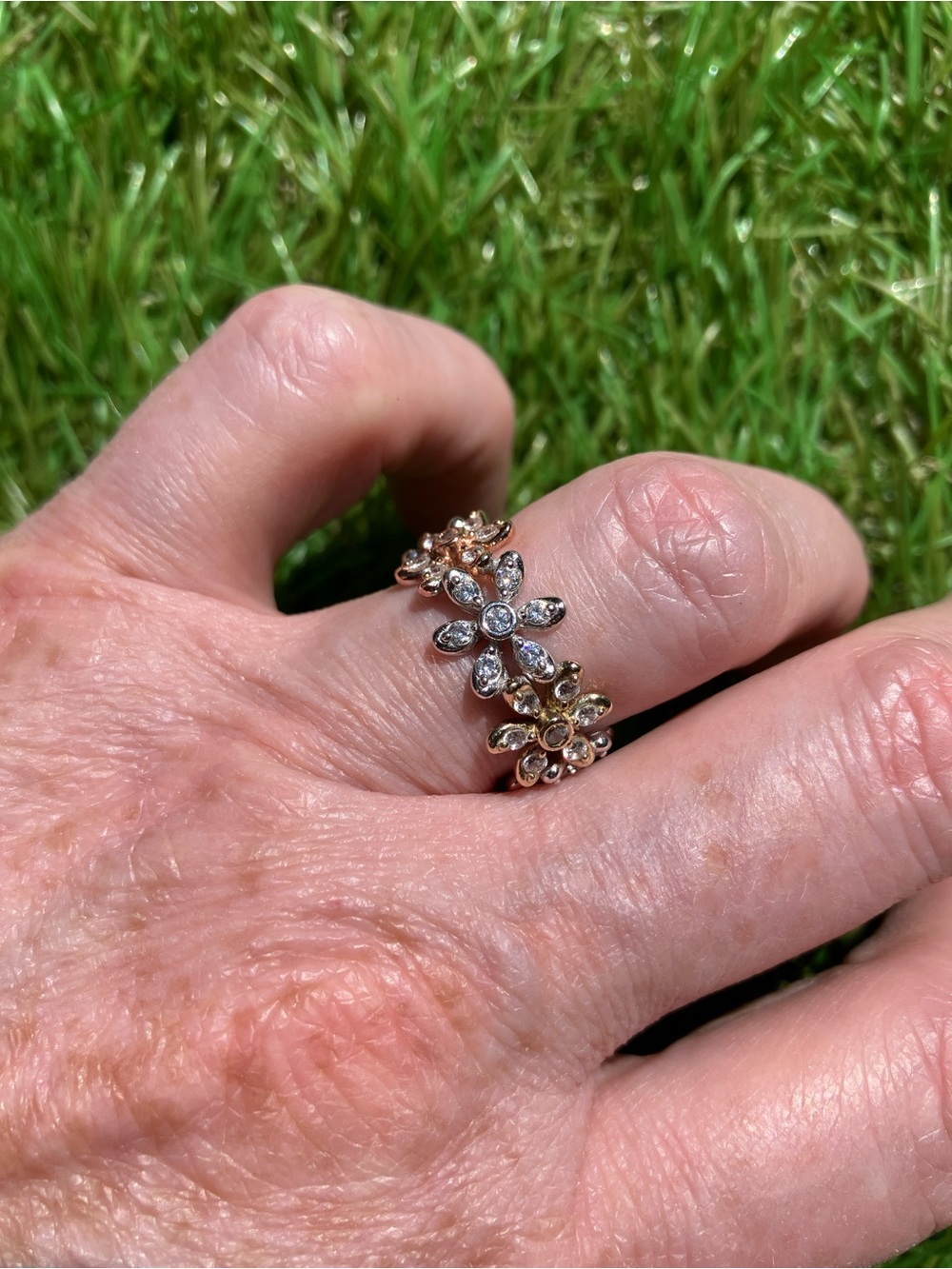DIAMONIQUE FLORAL DAISY RING YELLOW ROSE AND WHITE GOLD OVER STERLING SZ 6 RARE